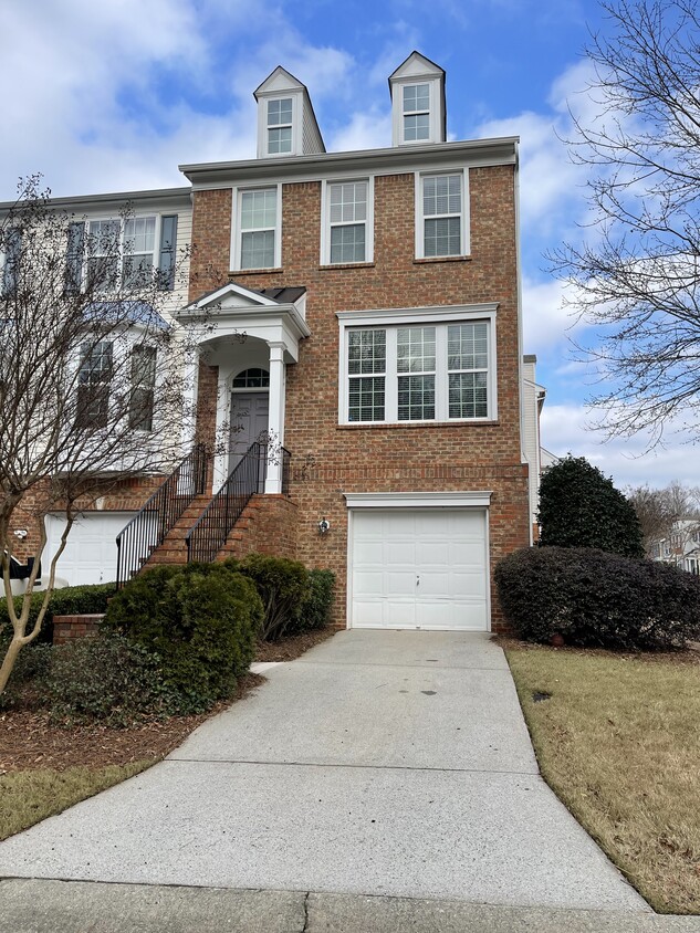 Primary Photo - 1311 Greychurch Way