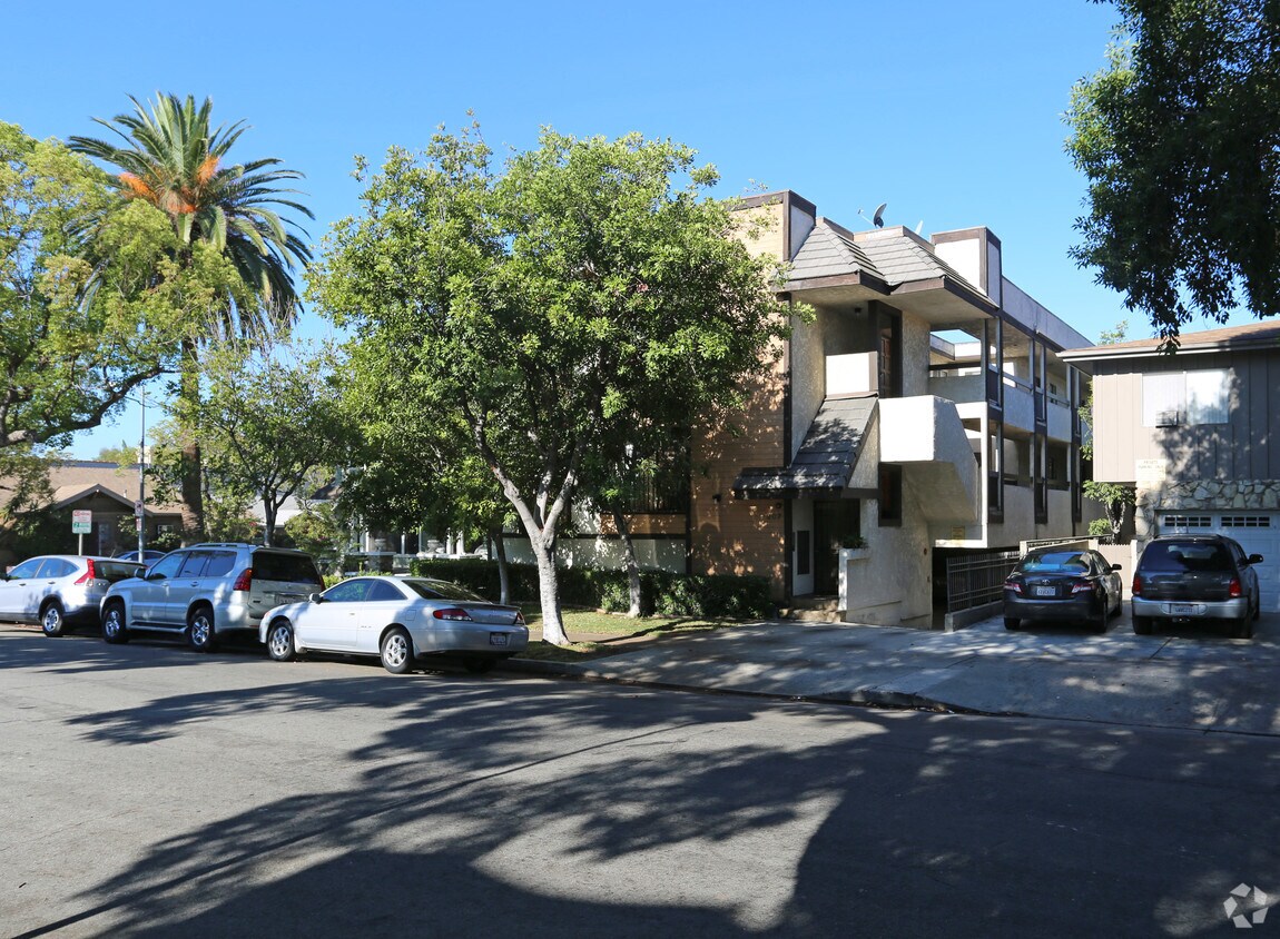 Foto principal - 307 N Kenwood St