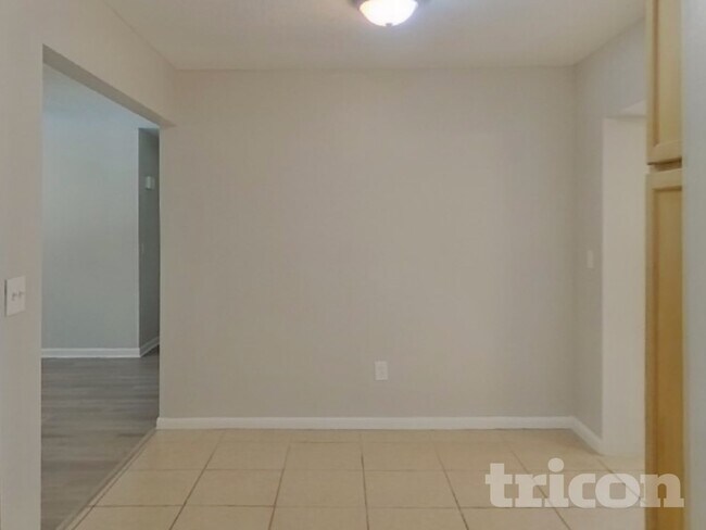 Foto del edificio - 12293 103rd St N
