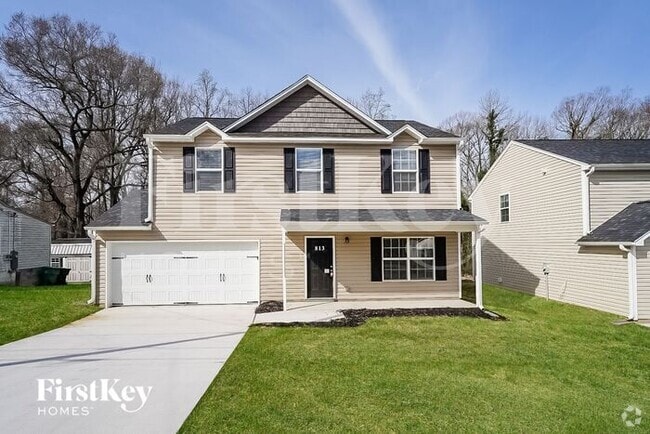 Building Photo - 813 Pine Cir Dr