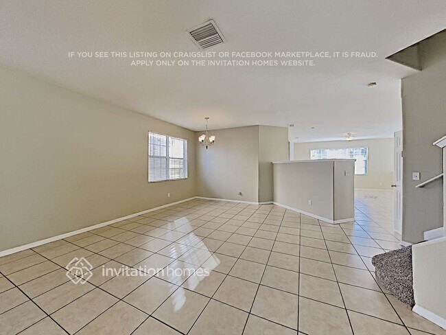 Building Photo - 325 Vine Cliff St