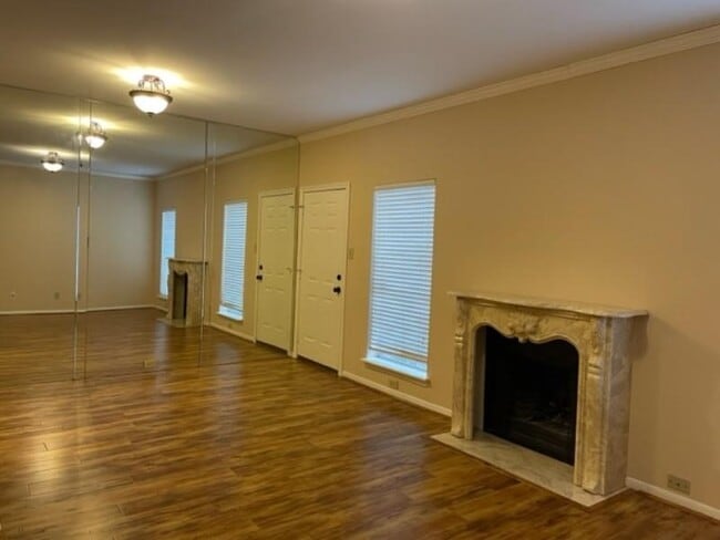 Building Photo - 7378 Regency Square Ct
