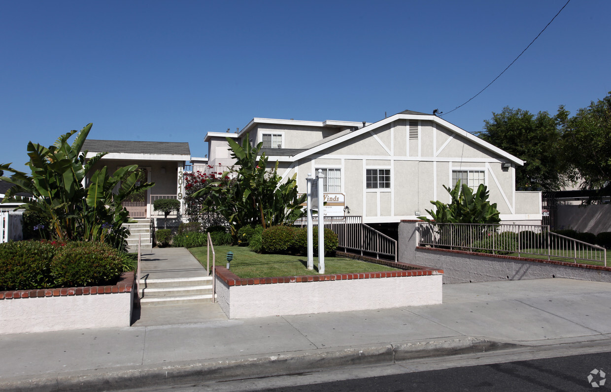 Primary Photo - Pacific Winds Apartments