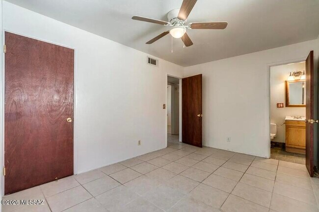 Foto del edificio - 4009 N Tyndall Ave