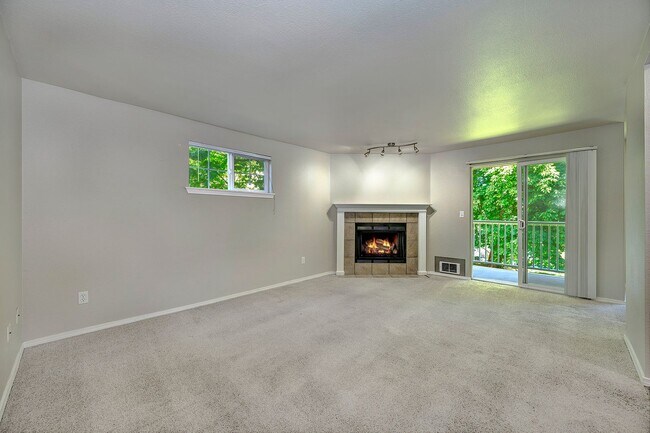 Foto del edificio - Echo Lake One Bedroom