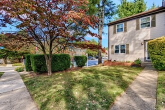 Building Photo - 1930 Tilghman Dr
