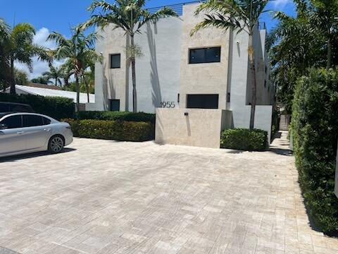 Foto del edificio - 1955 NE 4th St