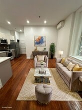 Building Photo - 4 Elliot St