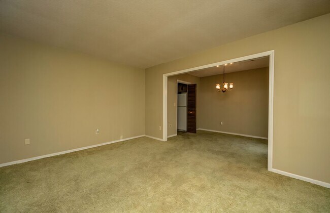 Dining/ Office - 4328 Cheviot Dr