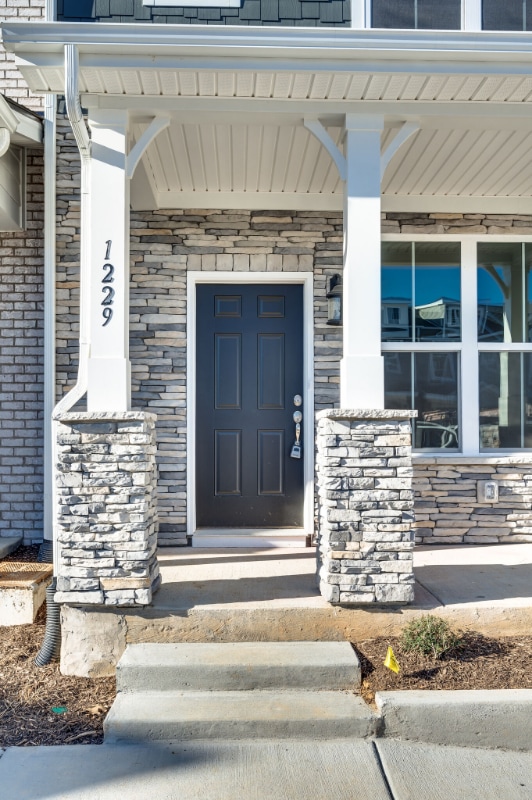 Building Photo - 1229 Hope Vlg Wy