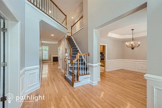 Building Photo - 10355 Gunnison Ln
