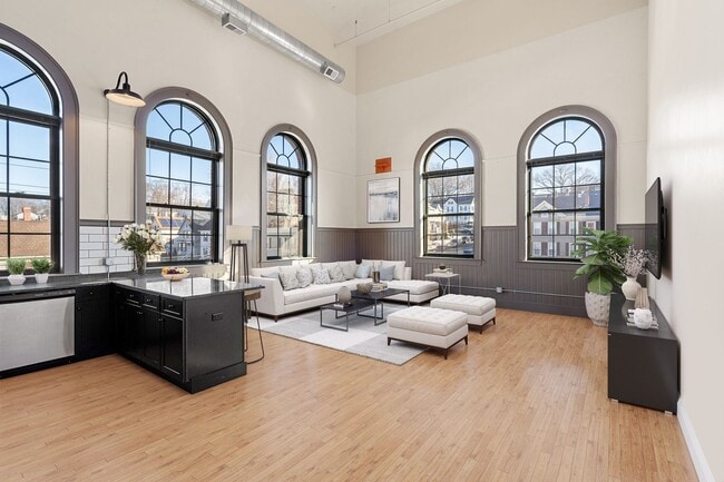 Interior Photo - The Varnum