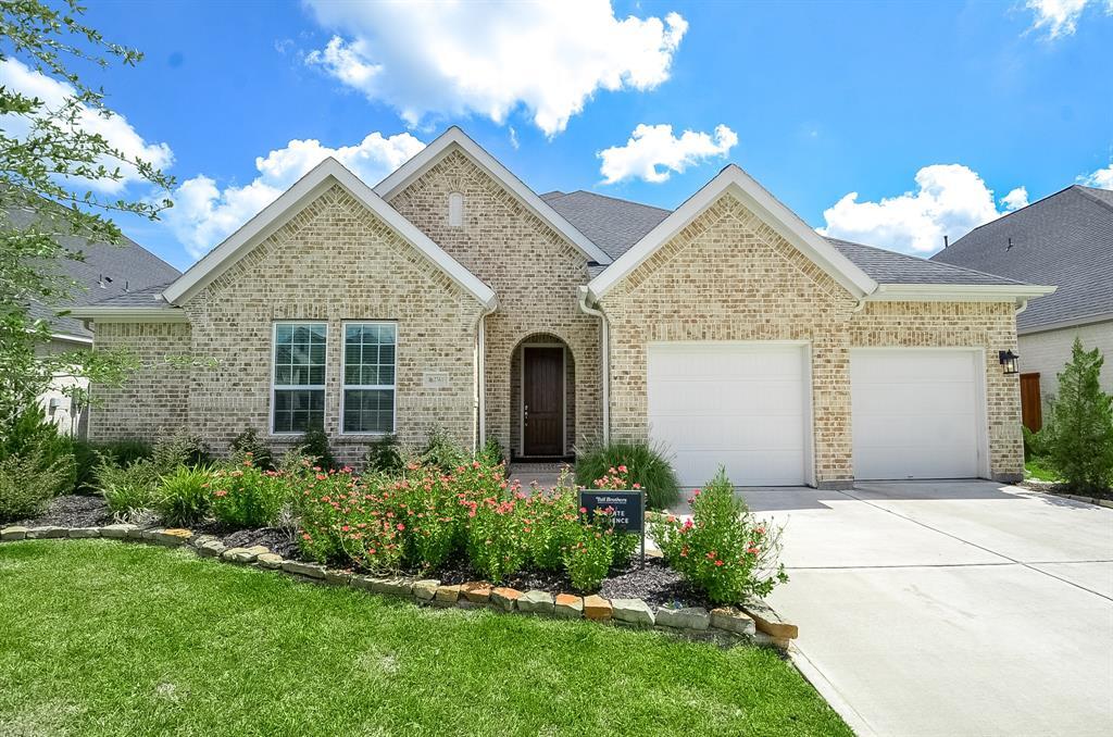 Primary Photo - 27411 Lynnwood Ridge Dr