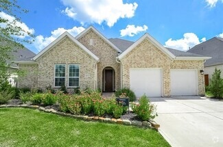 Building Photo - 27411 Lynnwood Ridge Dr