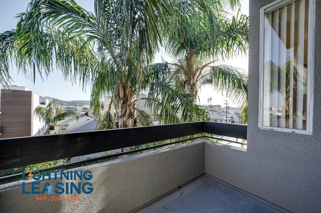 Foto del edificio - 11227 Morrison St