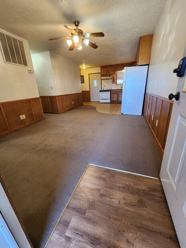 Sala de estar - 101 Wooten St