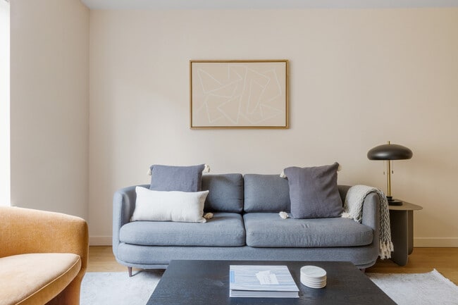 Foto del edificio - 938 110th Ave NE