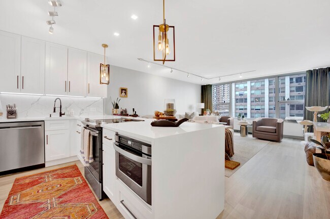 Foto del edificio - 3600 N Lake Shore Dr