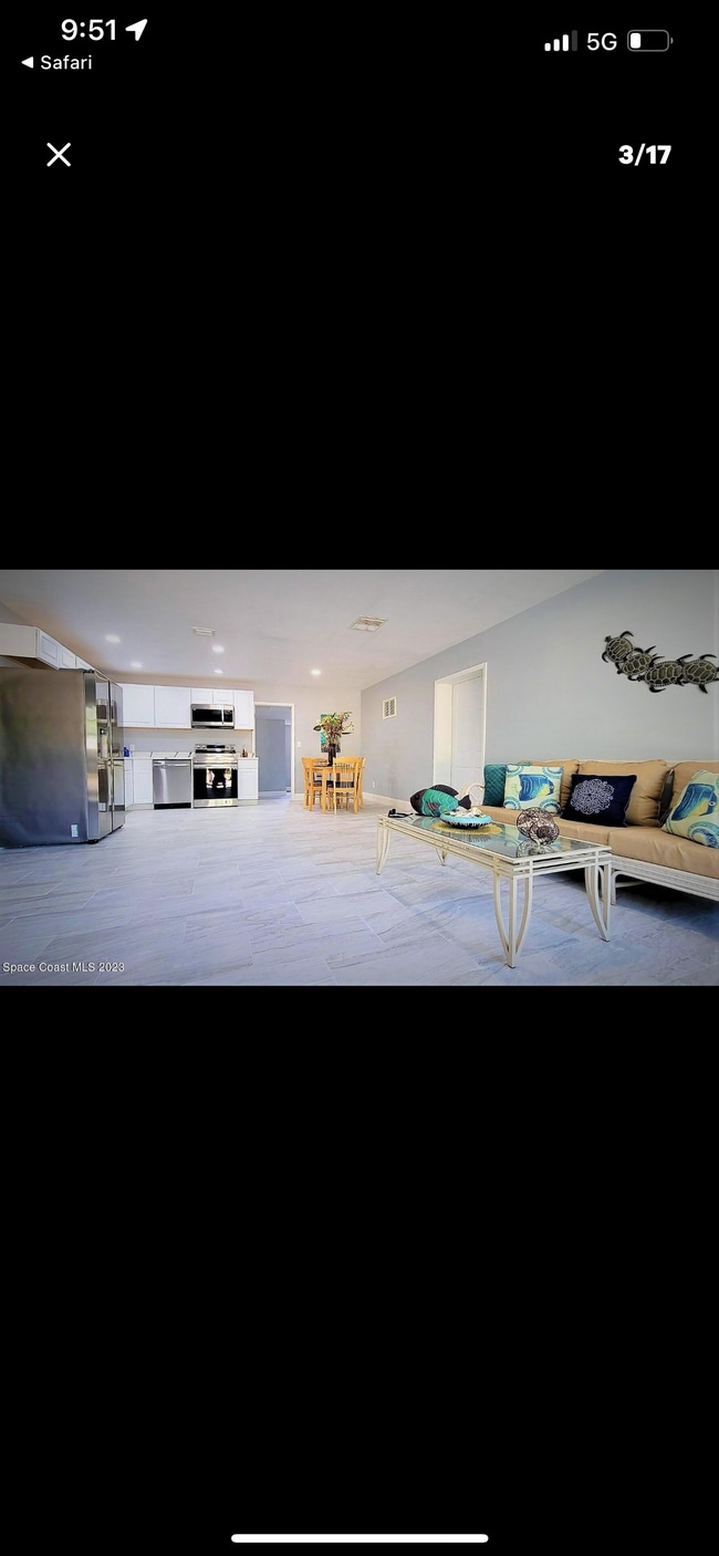 Foto del edificio - 2223 Smathers Cir S