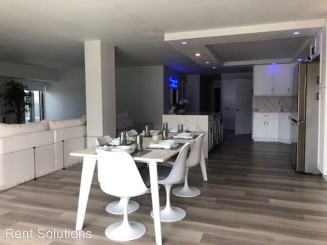 Foto del edificio - 3 br, 2 bath House - 855 Bayway Blvd APT 105