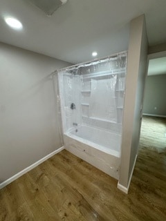 Baño principal - 1049 Mariner Ave