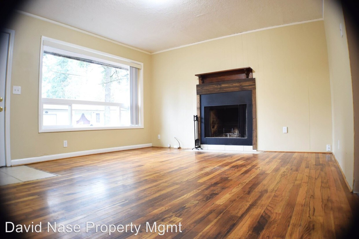 Primary Photo - 6309 SE Overland St