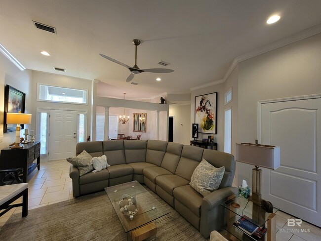 Building Photo - 604 Pinehurst Point