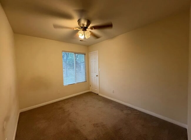 Building Photo - 6107 Ragusa Ln