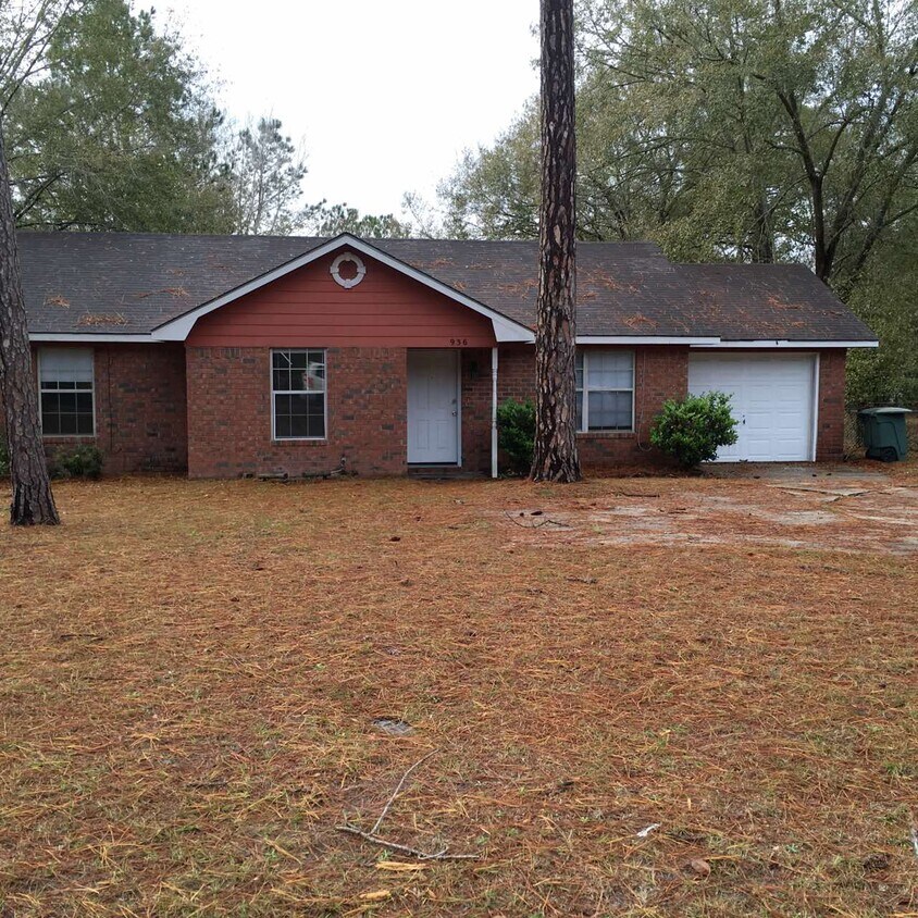 Primary Photo - 936 Pineland Ave