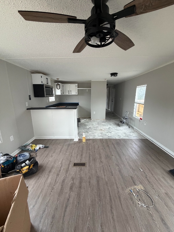 Building Photo - 106 Tim Hickey Cir