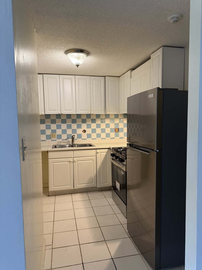 Foto del edificio - 353 Pawtucket Blvd
