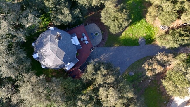 Foto del edificio - 28205 Meadow Oak Ln