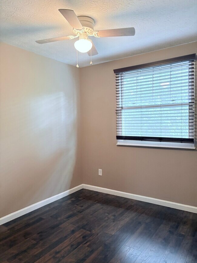 Foto del edificio - Charming 3 beds 2 baths in Columbus!