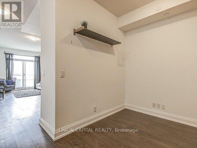 Photo du bâtiment - 7890 Bathurst St