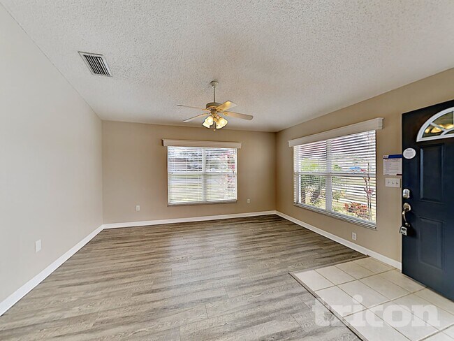 Foto del edificio - 4406 Tina Ln