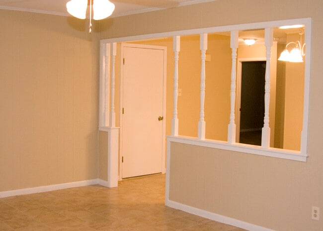 Foto del edificio - 131 Willow Ln