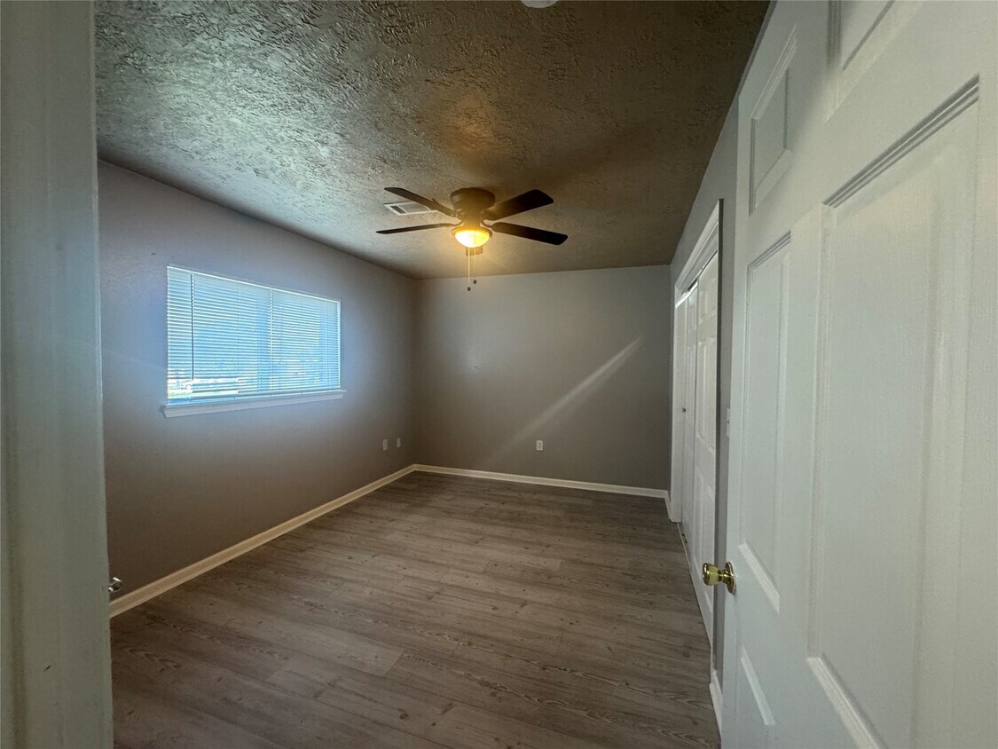 Foto del edificio - 3020 Jewel St