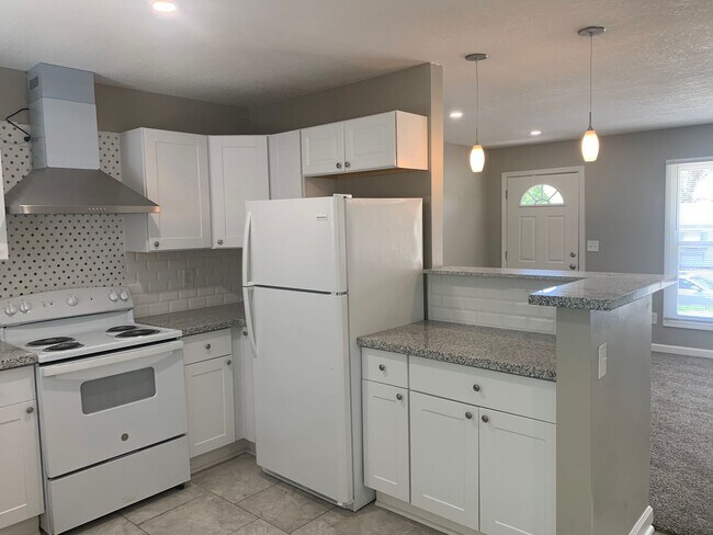 Building Photo - Welcome Home!