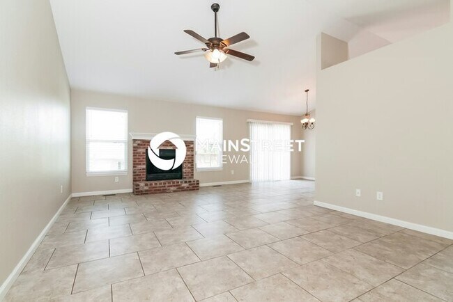 Building Photo - 3 Bedroom Pet-Friendly Home in Festus, MO with Main Street Renewal