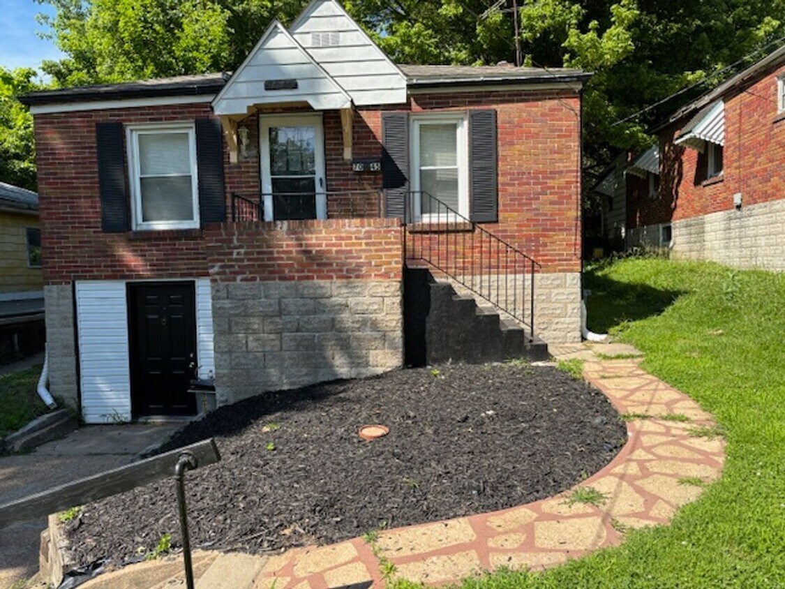 Primary Photo - 2 Bedroom