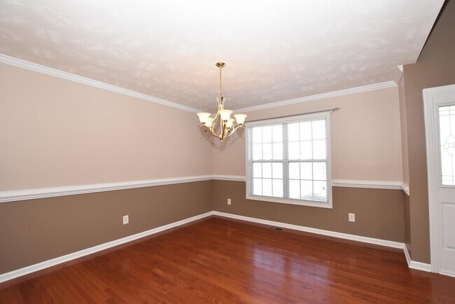 Foto del edificio - 284 Briarwood Pl