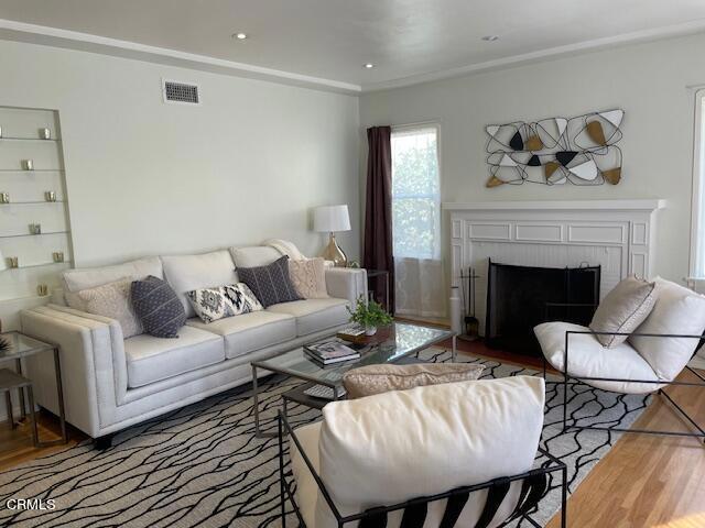 Foto del edificio - 4121 McFarlane Ave