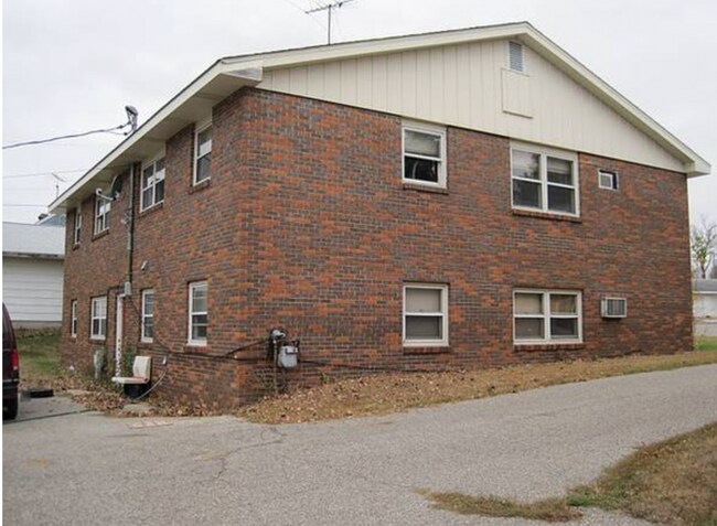 Building Photo - 200 Cleveland Ave