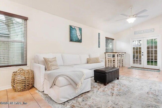 Foto del edificio - 1318 Eastwind Dr