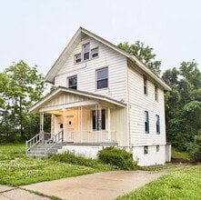 Building Photo - 3139 Gaff Ave