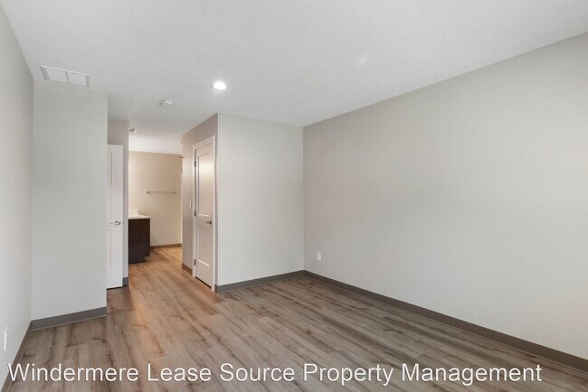 Foto del edificio - 3 br, 2 bath House - 710 N Jones Lane