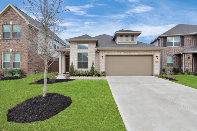 Building Photo - 4406 Low Meadow Ln