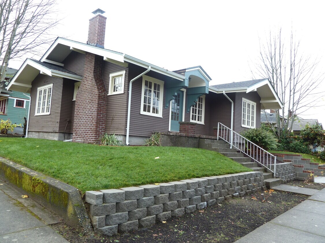 227 Maple Park Ave SE, Olympia, WA 98501 House for Rent in Olympia