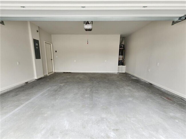 Foto del edificio - 2644 Poppy Ct