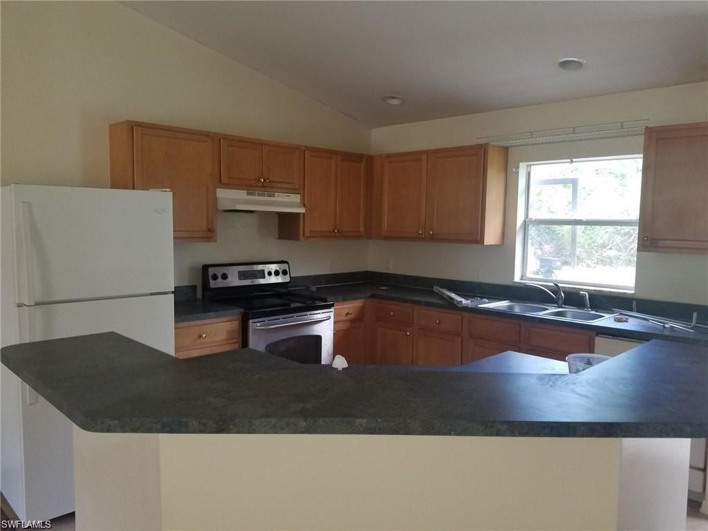 Foto del edificio - 2242 Fairway Dr